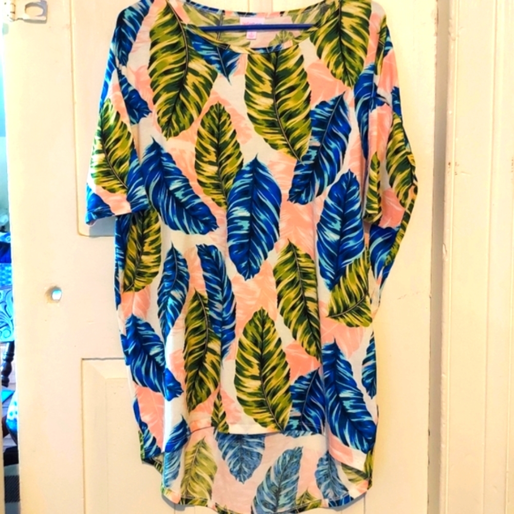 LulaRoe Feather Irma Size S
